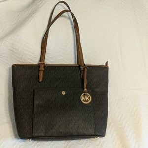 Michael Kors Jet Set Large TZ Snap Tote